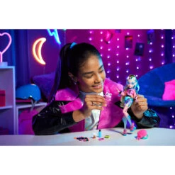 MATTEL Monster High Lagoona Blue Pop Met Huisdier En Accessoires -Speelgoedpop Winkel 1995017 674af32e